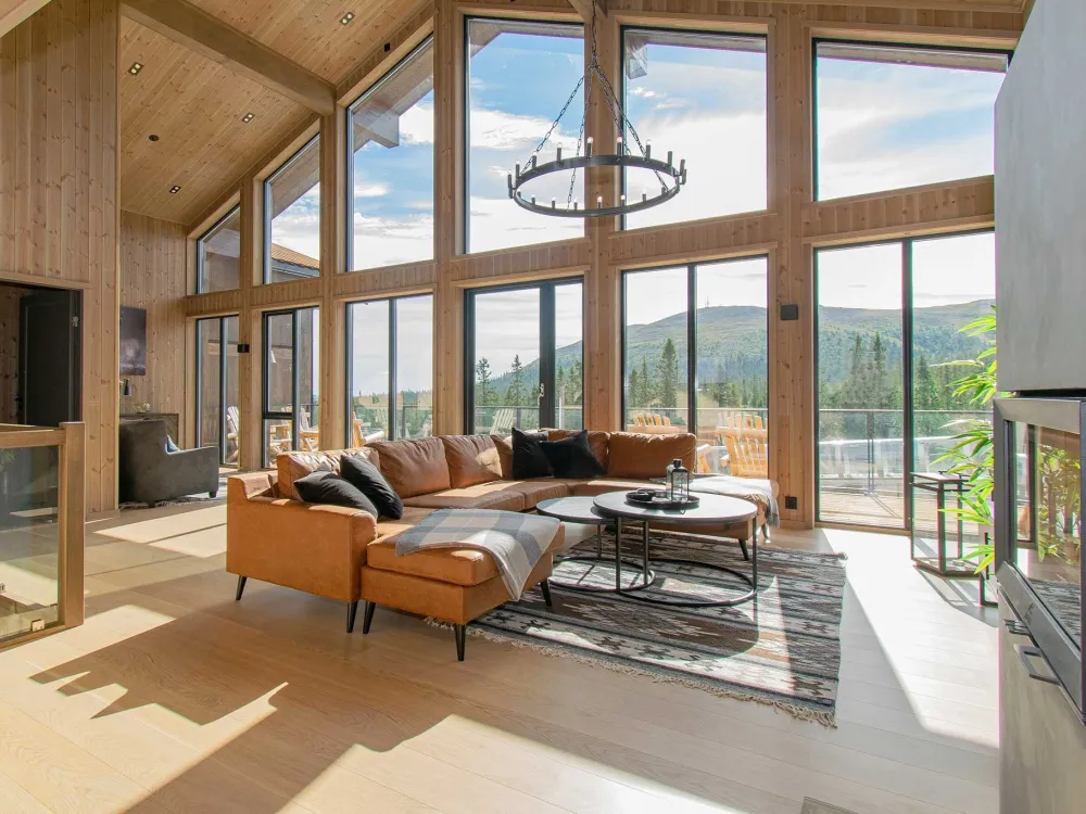 Mountain Chalet 04
