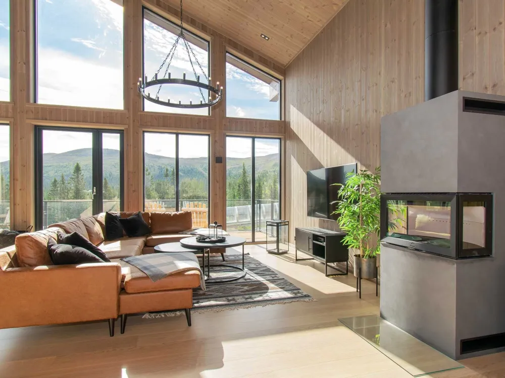 Mountain Chalet 04