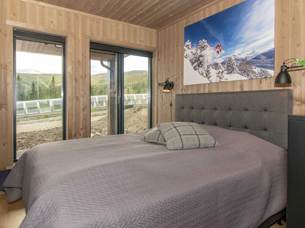 Mountain Chalet 04