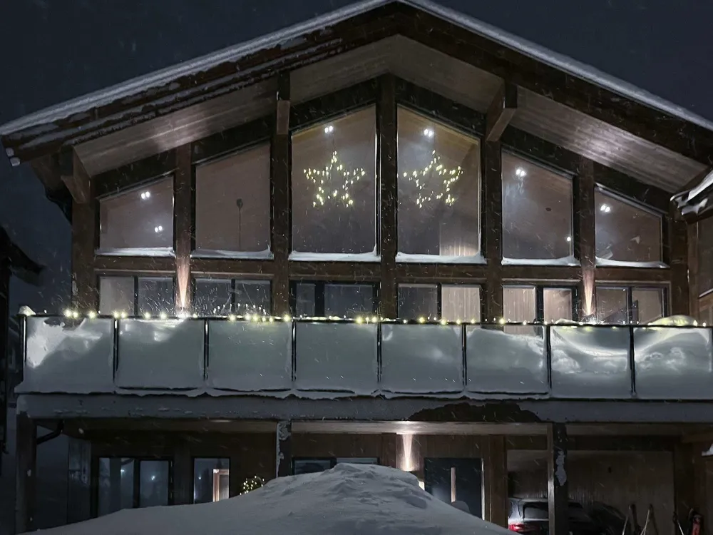 Mountain Chalet 04